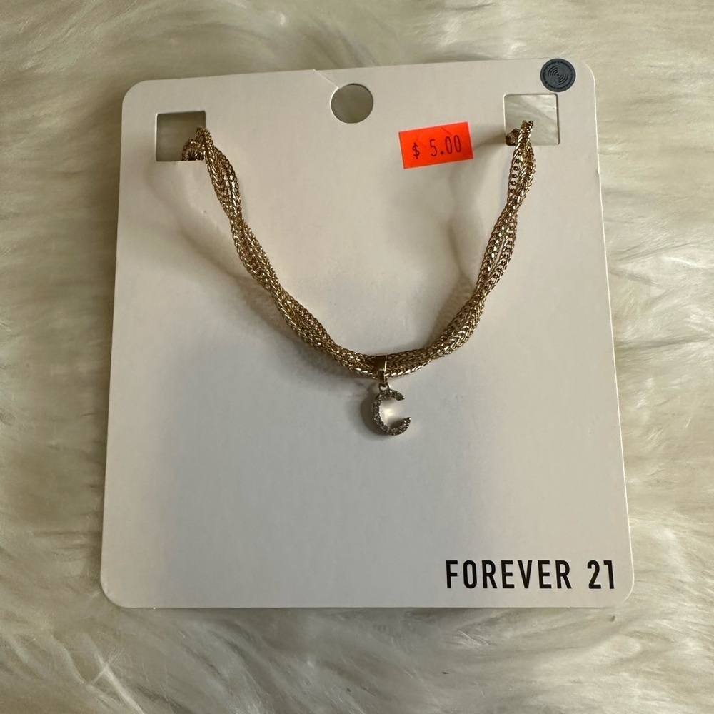 🩷5/$10 Forever 21 Gold Initial C Necklace